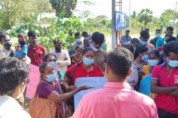 வீட்டுத்திட்டத்தில் இழைக்கப்பட்ட அநீதி- வீடமைப்பு அபிவிருத்தி அதிகார சபை முன் நீதி கோரிப் போராட்டம்!