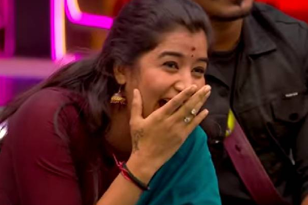 பிக் பாஸில் தனலட்சுமியிடம் இருந்து வெற்றியை பறித்து விக்ரமனிடம் கொடுத்த கமல்! | Bigg Boss Kamal Dhanalakshmi Victory Vikraman