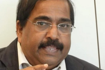 டொலர்கள் வாங்கி ஆயுத கொள்வனவு: அமெரிக்கா விசாரணை செய்து உண்மையை தெளிவுபடுத்த வேண்டும் - சுரேஸ்