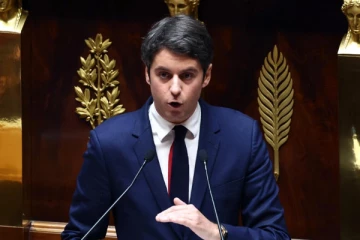 பிரான்சில் போராட்டத்தில் ஈடுபட்டுள்ள விவசாயிகளுக்கு ஆதரவாக குரல் கொடுத்துள்ள புதிய பிரதமர்