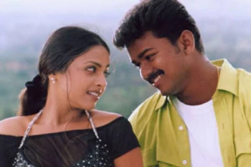 ஷாஜகான் பட நடிகை ரிச்சா பல்லோடிற்கு இவ்வளவு பெரிய மகனா?.. வைரலாகும் போட்டோ