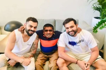 இலங்கை ரசிகரை சந்தித்த இந்திய கிரிக்கெட் வீரர்கள்!