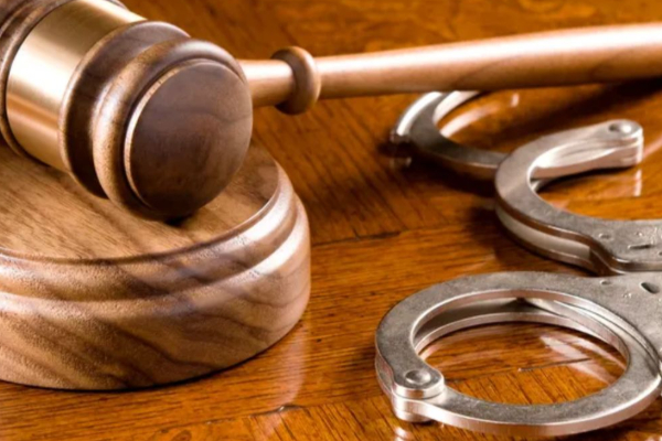 பெண் சட்டத்தரணிகள் அச்சுறுத்தல் ; மெய்பாதுகாவலர் பிணையில் விடுதலை | Threats To Female Lawyer Bodyguard Released Bail