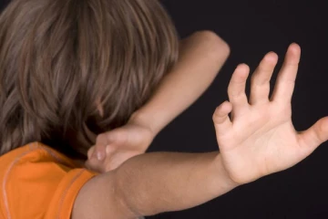 11 வயது சிறுமியை துஷ்பிரயோகம் செய்த  TikTok பின்னணி - பெற்றோர்கள் கவனத்திற்கு!