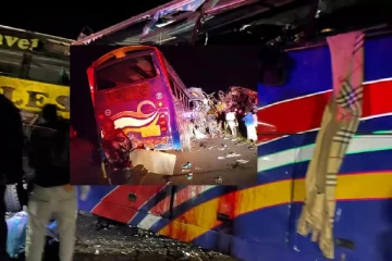 பேருந்துகள் நேருக்கு நேர் மோதி கோர விபத்து - 63 பேர் பலி?