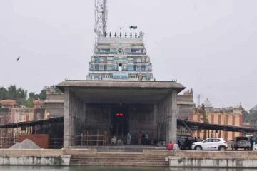 உலகில் வேறு எந்த ஒரு சிவாலயத்திலும் காண முடியாத அற்புதம்