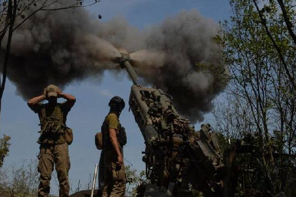 பயங்கர வெடிவிபத்தில் எரிந்து நாசமான 7 போர் விமானங்கள்! | 7 Warplanes Destroyed In A Terrible Explosion