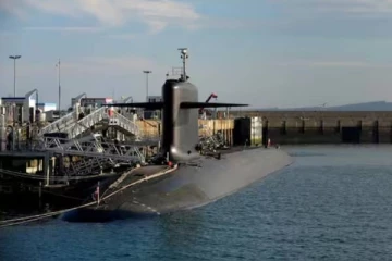 ராணுவ தளத்தின் மேல் பறந்த மர்ம ட்ரோன்கள்: சுட்டு வீழ்த்திய பிரான்ஸ் ராணுவம்