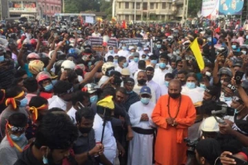 யாழ்.நெல்லியடியில் மக்கள் வெள்ளத்தில் முதல் கரும்புலி மில்லரிற்கு அகவணக்கம்