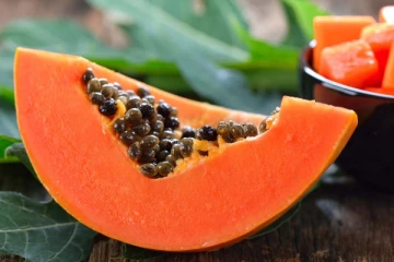 கெட்ட கொழுப்பை கடகடவென குறைக்கும் பப்பாளி... ஏராளமான நன்மையை தெரிஞ்சிக்கோங்க