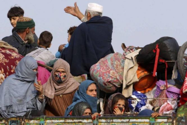 pakistan-returns-his-4-lakh-afghanistan-refugees 4 லட்சம் அகதிகளை அதிரடியாக வெளியேற்றிய நாடு: நடவடிக்கை தொடரும் என அறிவிப்பு