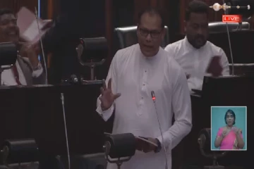 சபாநாயகர் மன்னிப்பு கோரியது குறித்து வருத்தப்படும் தயாசிறி ஜயசேகர