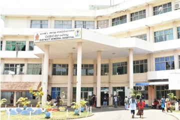 வவுனியாவில் தாக்குதல் மேற்கொண்ட குழுவினர்: காயமடைந்த இளைஞன் வைத்தியசாலையில் அனுமதி