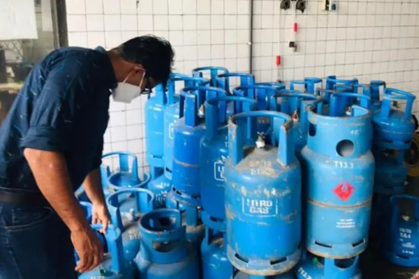 குறைகிறது விலை - முற்றுப்பெறும் வரிசை யுகம்; மக்களுக்கு முக்கிய அறிவிப்பு! - ஐபிசி தமிழ்