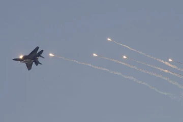 காசா நகரில் இஸ்ரேல் நடத்திய வான்வழித்தாக்குதல்