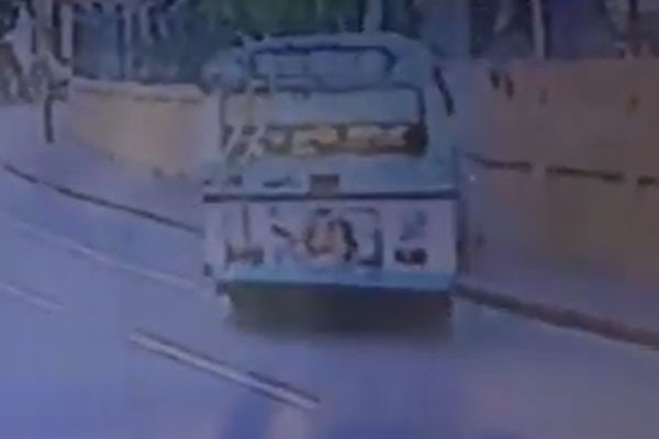 கொழும்பில் அதிகாலையில் கோர விபத்து! | Early Morning Accident In Colombo
