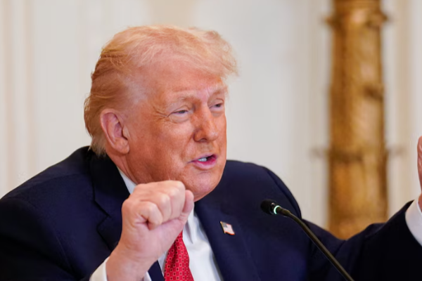 மற்றுமொரு நாட்டை குறிவைத்துள்ள அமெரிக்கா! ட்ரம்பின் எச்சரிக்கையால் சூழ்ந்துள்ள பதற்றம் | Us Threatens Starve Iraq Oil Dollar Iran Influence