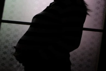 ஆதார் இல்லை..கர்ப்பிணிக்கு சிகிச்சை மறுப்பு - தாயும், இரட்டை சிசுவும் பரிதாப பலி!