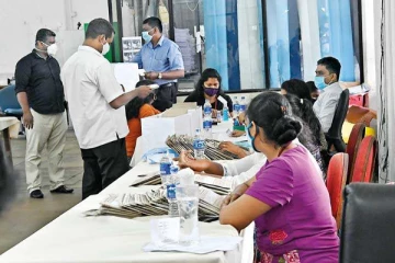 இன்று முதல் அரச ஊழியர்களுக்கு விதிக்கப்படவுள்ள கட்டுப்பாடுகள்!