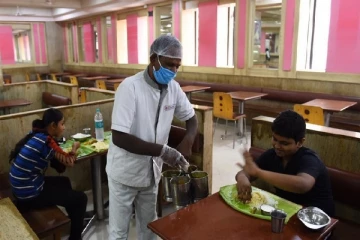ஒருபோதும் விலையை குறைக்க முடியாது - உணவக உரிமையாளர்கள் அதிரடி