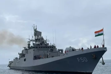 இந்தியாவின் கடற்படை கப்பல் இலங்கை திரிகோணமலை துறைமுகத்திற்கு வருகை