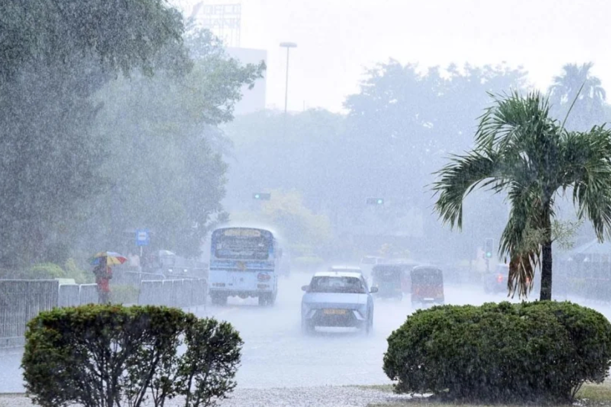 இலங்கைக்கு அருகில் தாழ் அமுக்க மண்டலம் - கனமழைக்கு வாய்ப்பு | Low Pressure Area Near Sri Lanka Heavy Rain