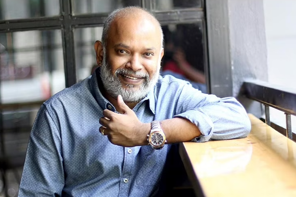 இயக்குனர் வெங்கட் பிரபுவின் மனைவியை பார்த்துள்ளீர்களா.. இதோ அழகிய ஜோடியின் புகைப்படம்