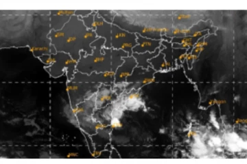 வலுவிழக்கும் காற்றழுத்த தாழ்வு பகுதி - தமிழகத்தில் அடுத்த 3 மணி நேரத்தில் கனமழைக்கு வாய்ப்பு...!