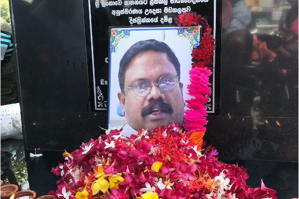 அச்சுறுத்தலுக்கு மத்தியில் சிவராமின் 17ஆவது ஆண்டு நினைவுதினம் அனுஷ்டிப்பு - ஐபிசி தமிழ்