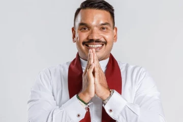 ලොව පුරා ඉස්ලාම් බැතිමතුන් වෙනුවෙන් නාමල්ගෙනුත් සුබ පණිවිඩයක්