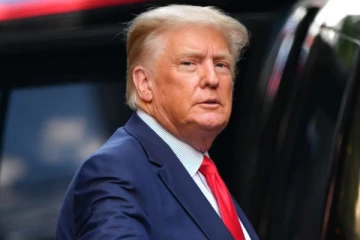 தனக்கென  தனிப்பாதை அமைத்த  டிரம்ப்!