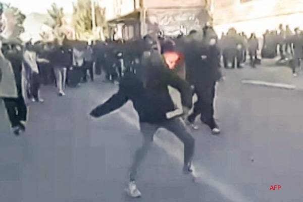 ஈரானில் எந்த நேரத்திலும் அமெரிக்க இராணுவத் தலையீடு: அதி உயர் எச்சரிக்கையில் இஸ்ரேல் | Israel On High Alert Of Iran