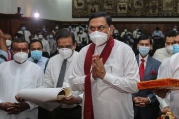 அரச ஊழியர்களுக்கு மகிழ்ச்சியான செய்தி! நிதி அமைச்சர் பசில் சற்று முன்னர் வழங்கிய அறிவிப்பு