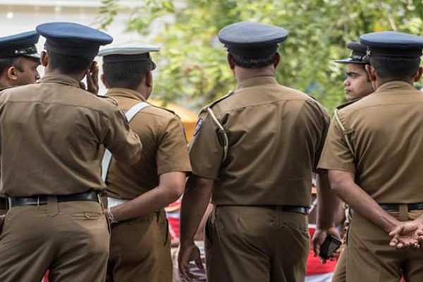 யாழில் அதிகரிக்கும் போதைப்பொருள் பாவனை : தொடரும் பொலிஸாரின் கைது நடவடிக்கை (Photos) | Drugs Usage Among Students