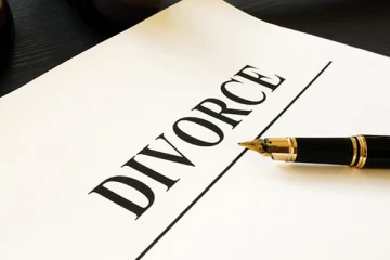 மனைவி விவாகரத்து கேட்டதால் தானம் கொடுத்த கிட்னியை திருப்பிக்கேட்ட கணவர்; நீதிமன்ற தீர்ப்பால் பரபரப்பு