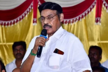 ஒரு பைசா கூட வாங்காமல்., ரூ.118 கோடி செலவிட்டு 1200 பேரை பட்டதாரியாக்கிய வேட்பாளர்