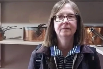 கண் திறந்த கணவர், காணாமல் போன மனைவி! வெளி நாடென்றில் சடலமாக கண்டுபிடிக்கப்பட்ட பிரித்தானிய பெண்!