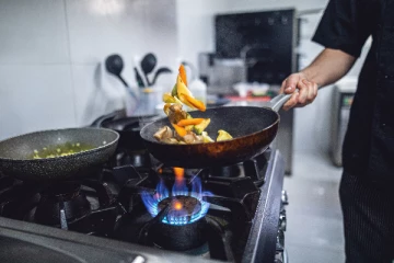 ஐரோப்பா நாடுகளுக்கு மகிழ்ச்சியை ஏற்படுத்திய எரிவாயு விலை!