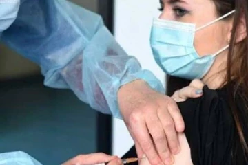 பிரான்சில் புதிய கொரோனா விதிமுறைகள்: தடுப்பூசிகள் செலுத்திக்கொள்ள மக்கள் ஆர்வம்