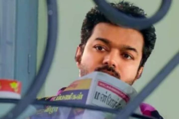 ஒரு வார்த்தைக்கு தாண்டா வாங்கண்ணு சொன்ன? CD-யோட வந்துருக்கானுகளே!