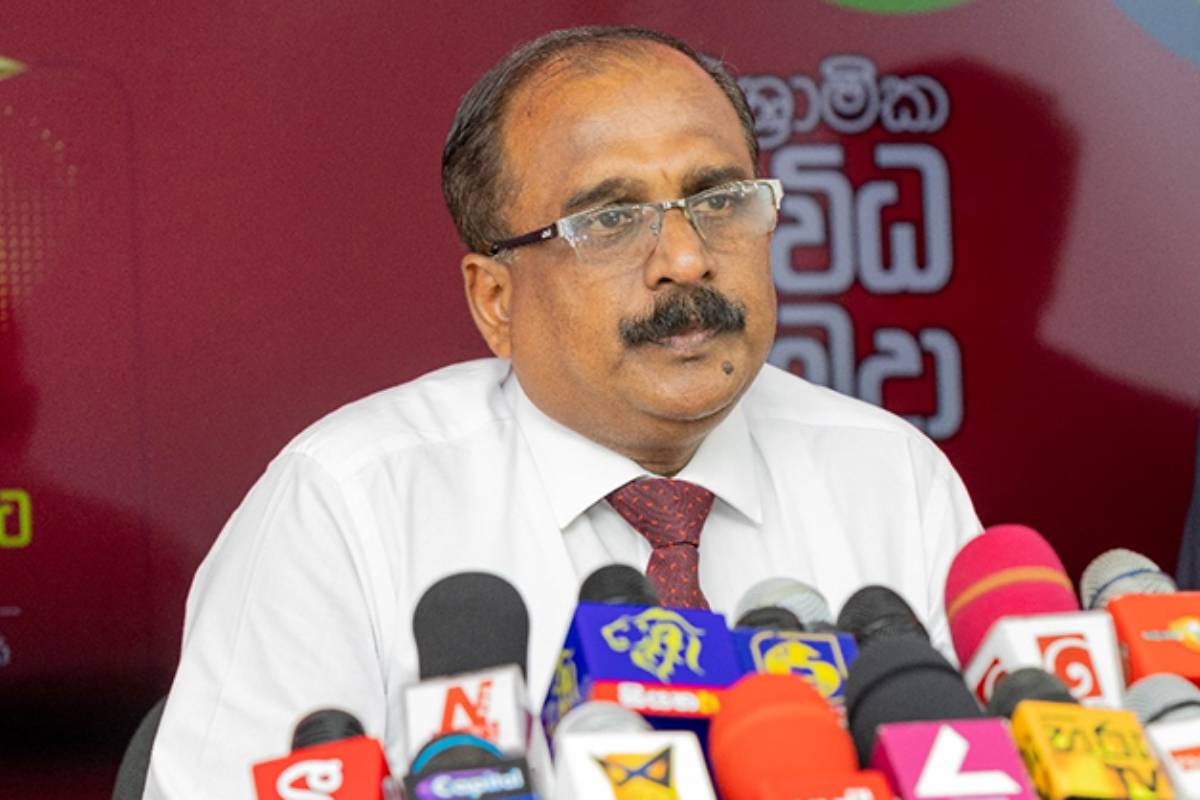 குற்றவாளிகளோடு வெளிநாடுகளில் சொகுசு வாழ்க்கை வாழ்ந்த அரசியல்வாதிகள்! ஆதாரங்ஙகளை அழிக்க துப்பாக்கிச் சூடுகள்! | Shootings To Destroy Evidence குற்றவாளிகளோடு வெளிநாடுகளில் சொகுசு வாழ்க்கை வாழ்ந்த அரசியல்வாதிகள்! ஆதாரங்ஙகளை அழிக்க துப்பாக்கிச் சூடுகள்! | Shootings To Destroy Evidence