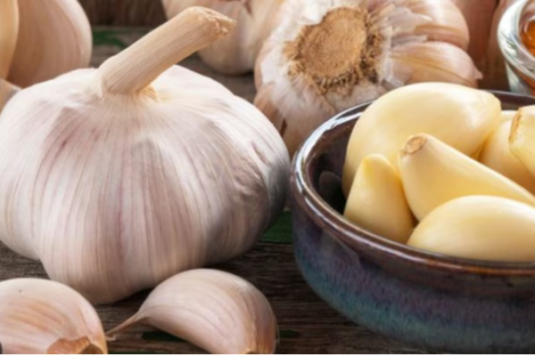 பூண்டு சாப்பிடுவதால் இத்தனை நன்மைகளா? சுகர் முதல் பிபி வரை.. | Raw Garlic Health Benefits
