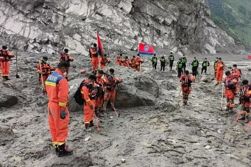 நேபாள பேரழிவு; ஆயிரத்தை கடந்த பலி எண்ணிக்கை