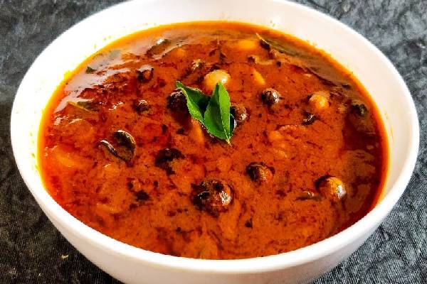 வயிற்றுப் புண்ணுக்கு அருமருந்தாகும் மணத்தக்காளி வத்த குழம்பு! இப்படி செய்து கொடுங்க | Manathakkali Vathal Kuzhambu Recipe And Benefits வயிற்றுப் புண்ணுக்கு அருமருந்தாகும் மணத்தக்காளி வத்த குழம்பு! இப்படி செய்து கொடுங்க | Manathakkali Vathal Kuzhambu Recipe And Benefits