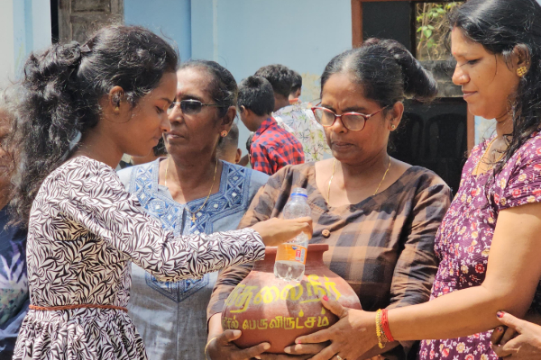 அரசியல் கைதிகளின் விடுதலையை வலியுறுத்தி விடுதலை நீர் சேகரிப்பு! | Sri Lankan Political Prisoners