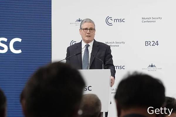 வட அட்லாண்டிக் பகுதிக்கு போர்க்கப்பல்களை அனுப்பும் பிரித்தானியா: பிரதமர் அறிவிப்பு | Stamer Says Uk To Send Warship To Northern Waters