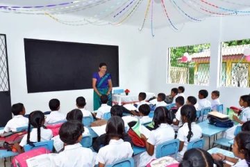 නව අධ්‍යාපන ප්‍රතිසංස්කරණ ගැන අගමැතිනියගෙන් ප්‍රකාශයක් - පාසල් දරුවන් වෙනුවෙන් විශේෂ වැඩසටහන්