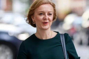 பிரித்தானியாவின் 15ஆவது பிரதமராக லிஸ் ட்ரஸ்  பதவியேற்பு!