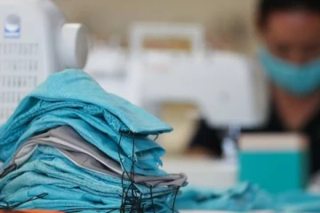 ஐந்து படிமுறைகளை மாத்திரம் கொண்டு முகக்கவசம் தயாரிக்கும் சுலப முறை! தெரிஞ்சிக்கோங்க