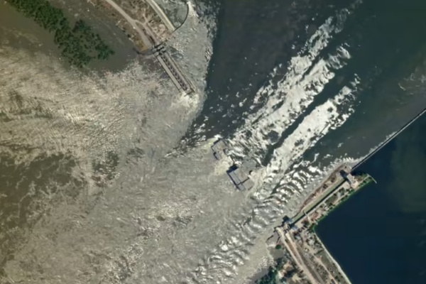 flood-in-ukraine-nova-kakhovka-dam-breached